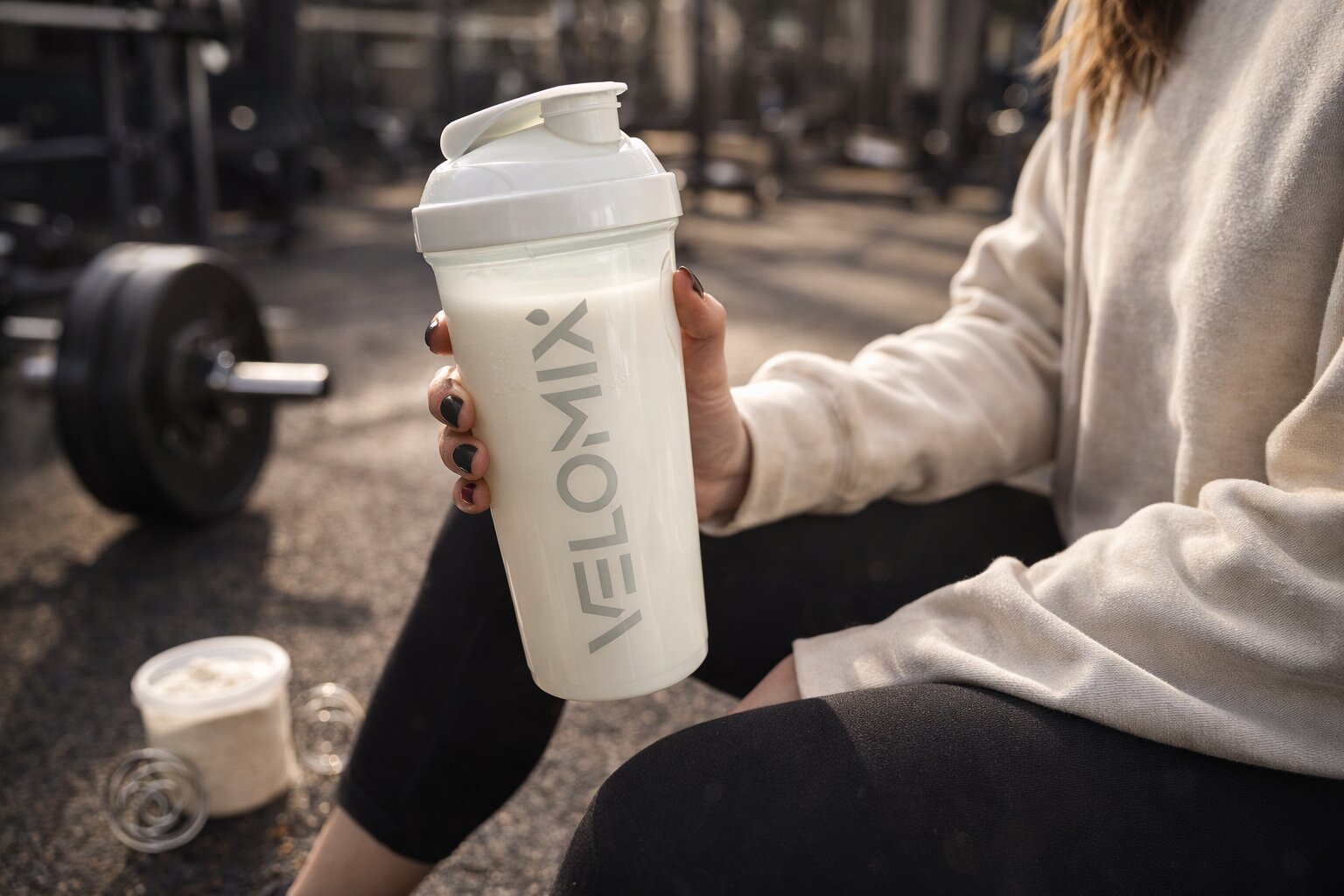 velomix-protein-shaker-bottle-4